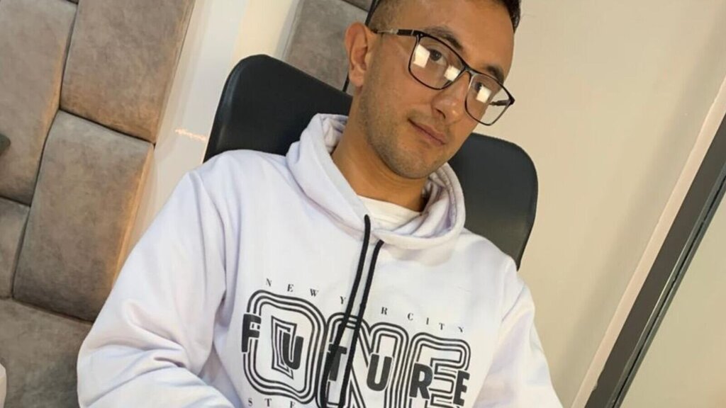 AdamHuntter