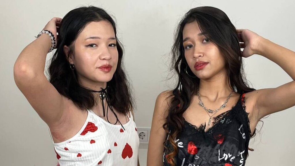 EvitaAndLeanora