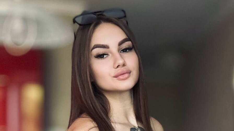 NicolePerkinz