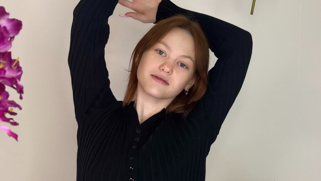 MicheleNewsum