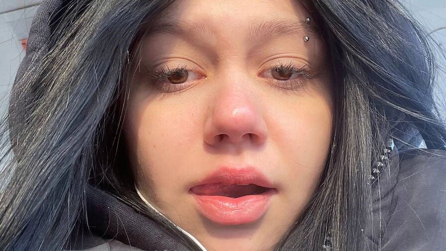 FarahNewall
