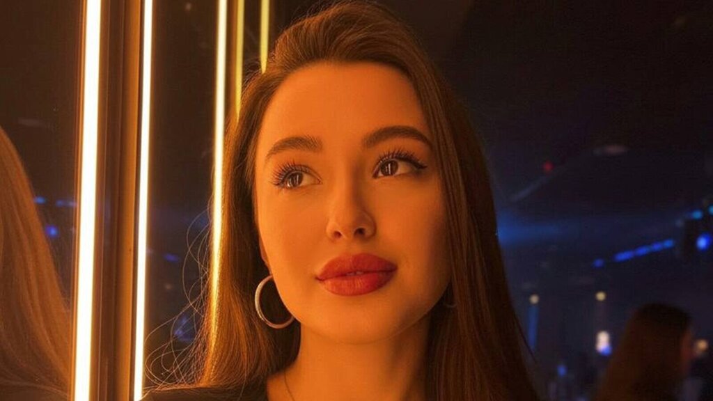 AriannaEmziah