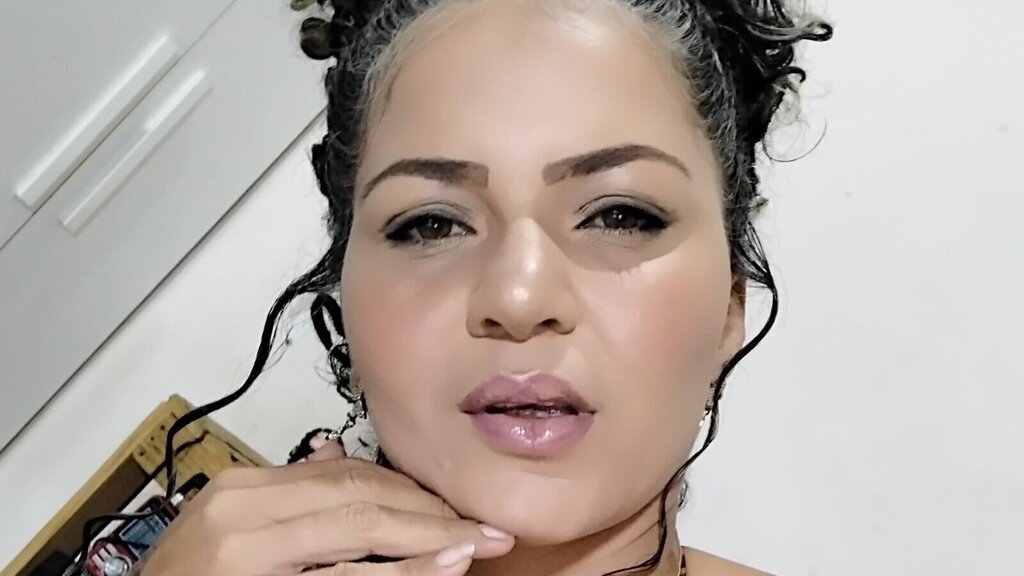 JadeHelena
